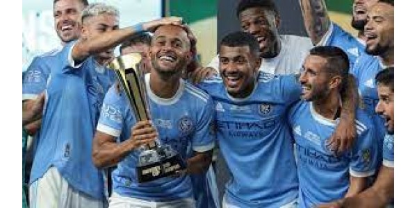 Manchester City liegt nur einen Punkt hinter Spitzenreiter Liverpool